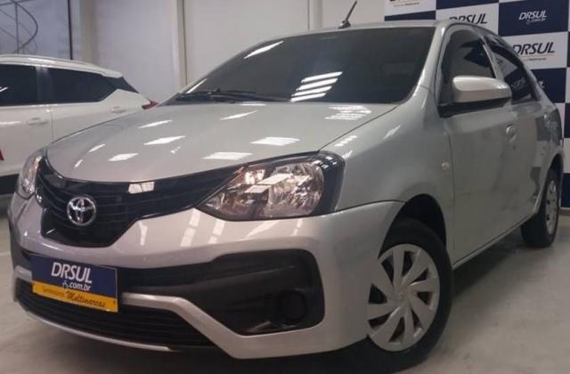 Toyota Etios X VSC 1.5 AT 4P