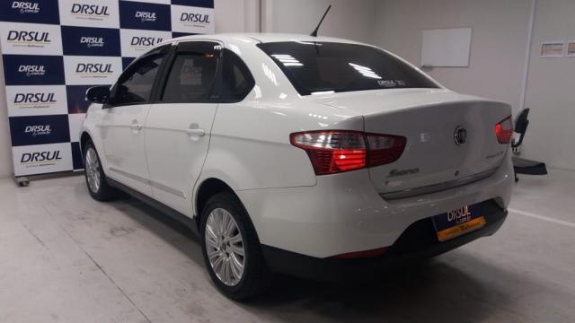 Fiat Grand Siena ESSENCE 1.6 16V FLEX 4P - Foto 4