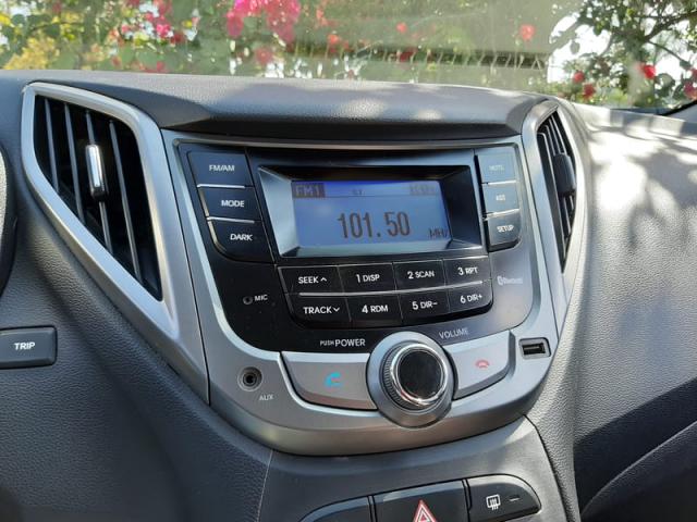HYUNDAI HB20S 1.6 COMFORT PLUS 16V - Foto 13