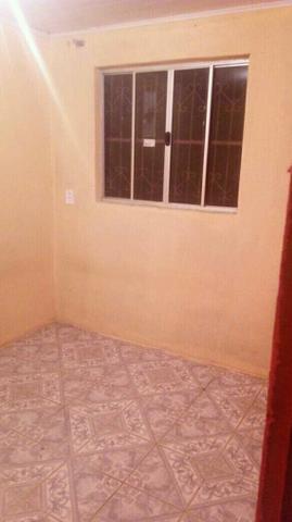 Alugo casa em viana 450,00 água e luz inclusso - Foto 3
