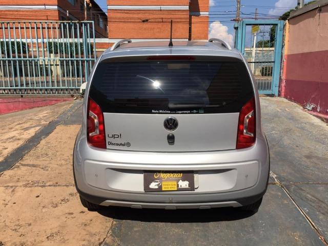 VW Up! Cross 1.0 12v 2015/2016 (Segundo dono com 43.000 km) - Foto 5