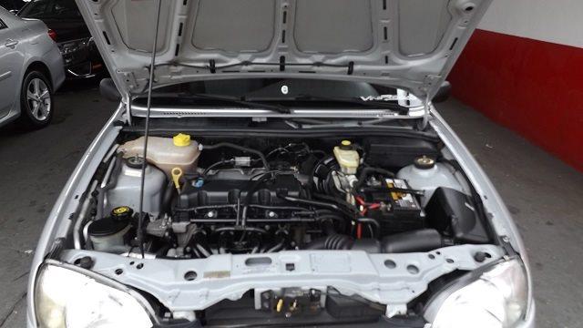 FORD FIESTA 2005/2006 1.0 MPI STREET 8V GASOLINA 4P MANUAL - Foto 8