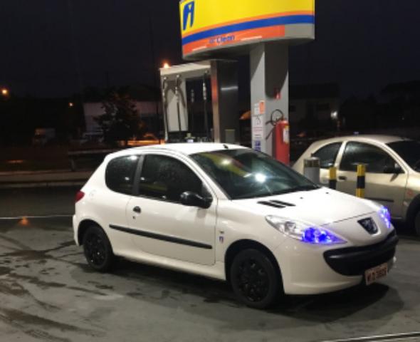 Peugeot 207 xr 1.4 2011 ( passo financiamento) - Foto 13
