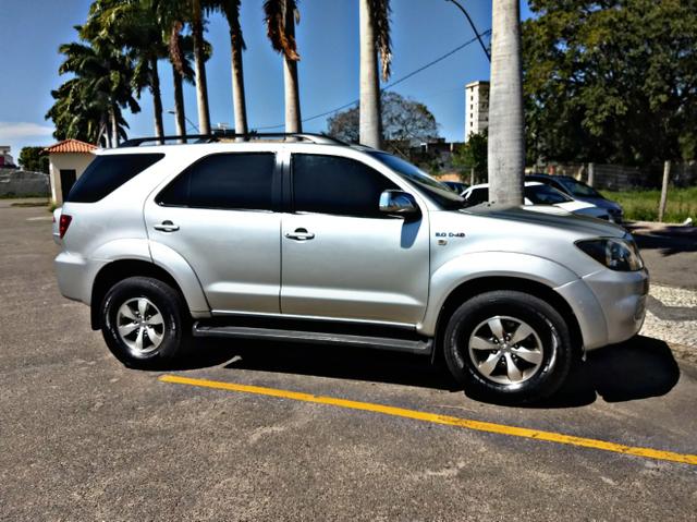 Toyota Hilux SW4 2008/2008 automática 3.0 turbo diesel 4x4 SRV (Top de linha)