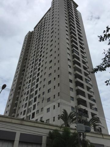 Aluga-se Apartamento no Ed. Mistral com 2/4 sendo 1 suíte, 1 vaga