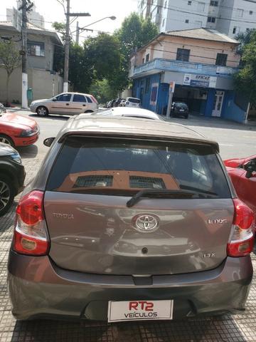 Etios x 1.3 2018 - Foto 4