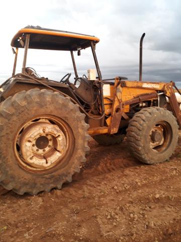 Vendo un trator bm Valtra ano ano 2005 com motor feito recentemente - Foto 2