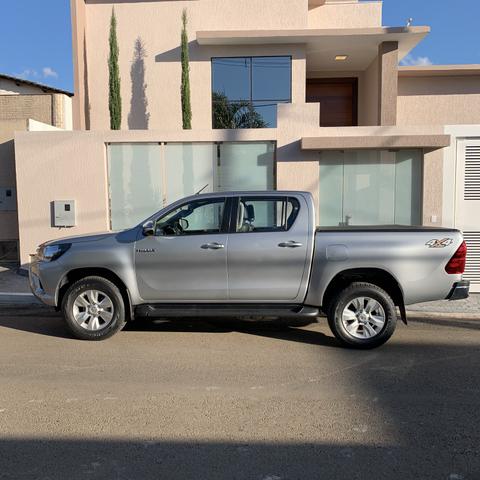 Hilux SRV Top 4 pneus novos só brasilia IPVA Pago - Foto 8