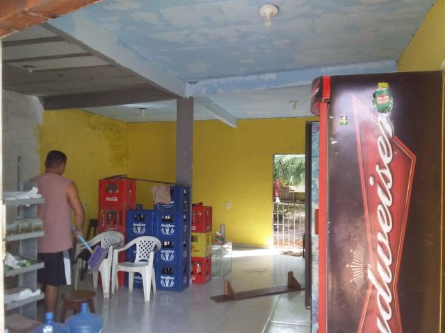 Iranduba vendo ou troco casa e ponto comercial por outra em iranduba mesmo - Foto 3