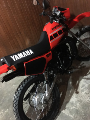 Moto Dt 180