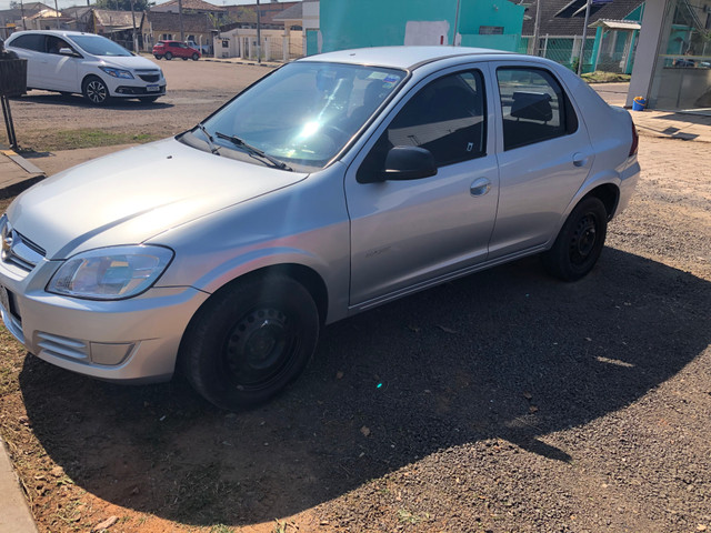 Prisma Sedan
