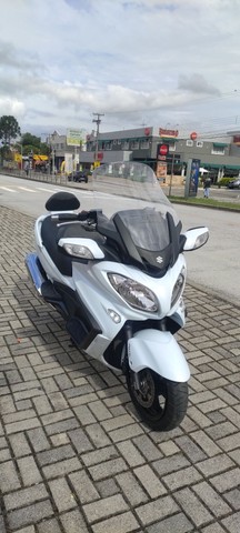 SUZUKI BURGMAN 650 EXECUTIVE IMPECÁVEL 3760KM ORIGINAIS. TEMOS DUAS IGUAIS!