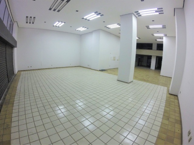 Alugo Lojão na Praia do Canto com 590m² e 7 vagas - R$ 25.000,00 - Foto 4