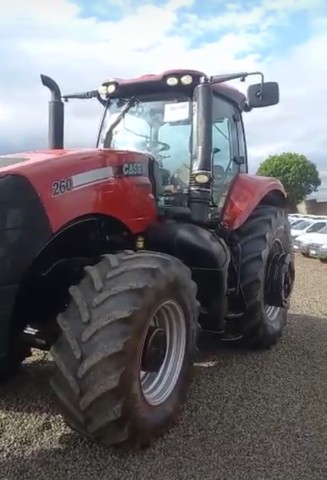 Trator Case Magnum 260 ano 2017 com 10.500 horas, em SP