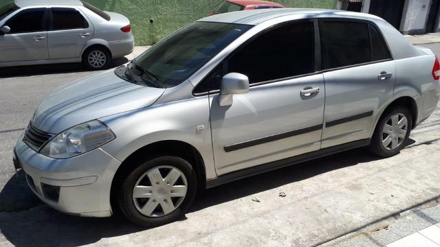 Tiida Sedan