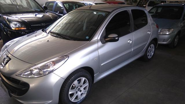 Peugeot 207 Hatch 1.4.flex. 08/09 - Foto 2