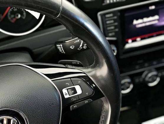 VOLKSWAGEN GOLF 2015/2015 1.4 TSI HIGHLINE 16V GASOLINA 4P AUTOMÁTICO - Foto 9