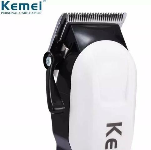 Maquina Corte Cabelo Profissional Kemei 2578 S/fio Bivolt - Foto 4