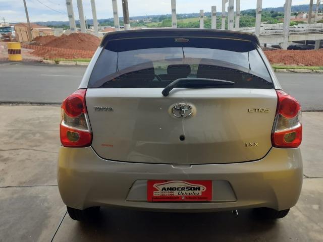 Etios X 1.3 Flex - Foto 3