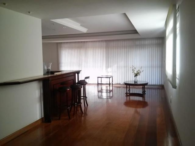 Apartamento de quatro quartos no lourdes - Foto 3