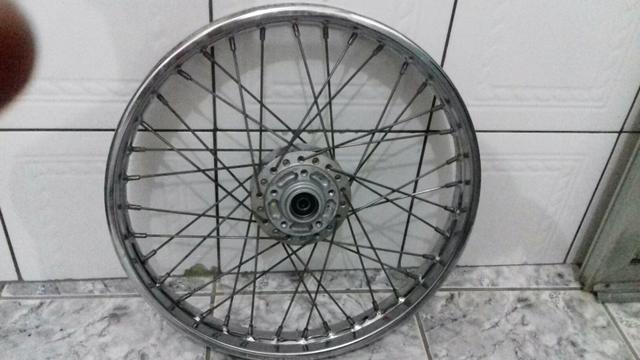 Roda dianteira freio a disco troco