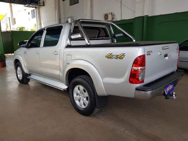 Hilux srv 2.7 flex 4x4 automatica 2014/2014 prata completa - Foto 6