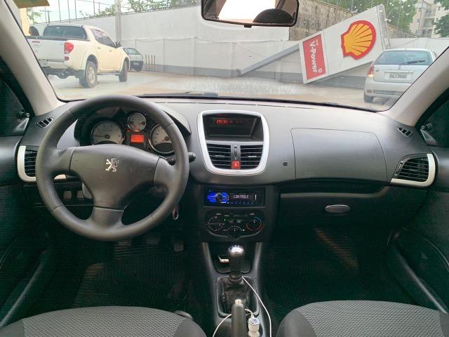 Peugeot 207 2012 completo 4 mil de entrada - Foto 2