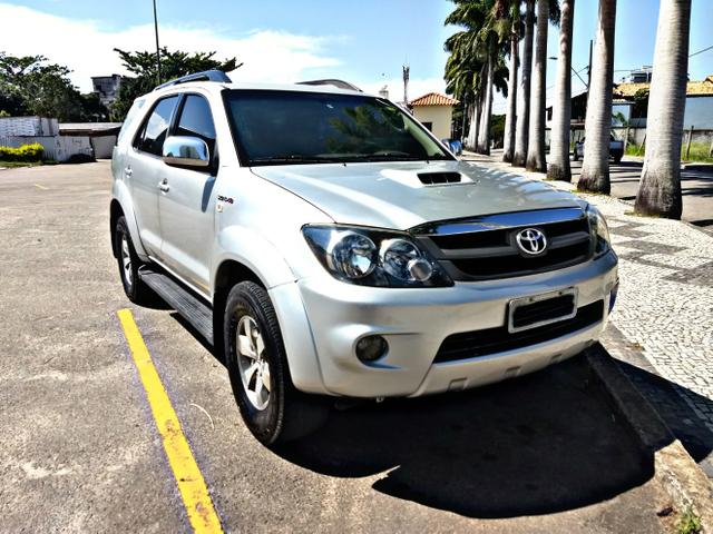 Toyota Hilux SW4 2008/2008 automática 3.0 turbo diesel 4x4 SRV (Top de linha) - Foto 7