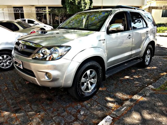 Toyota Hilux SW4 2008/2008 automática 3.0 turbo diesel 4x4 SRV (Top de linha) - Foto 17