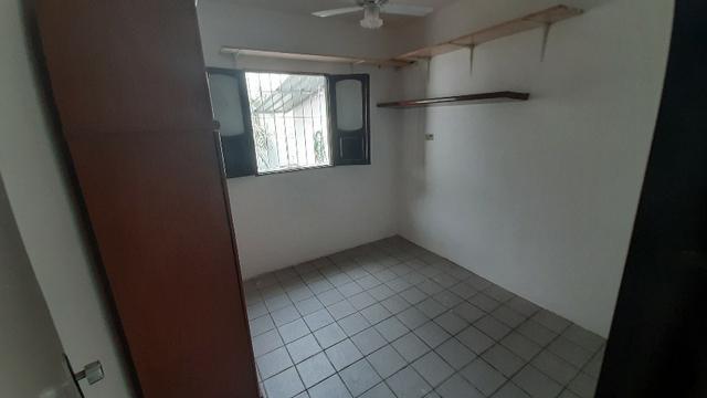 Casa Ampla 4 Quartos e 4 vagas de garagem - Contato Felipe Leão - *78 - Foto 8