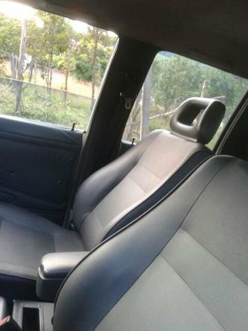 L 200 - Foto 6