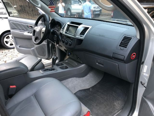 Toyota Hilux Automatica Kit Gás 5 geração - Foto 2