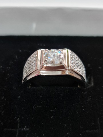 Anel Masculino De Prata 925| Banhado a Ouro 18k| Moissanite e Zirconia.