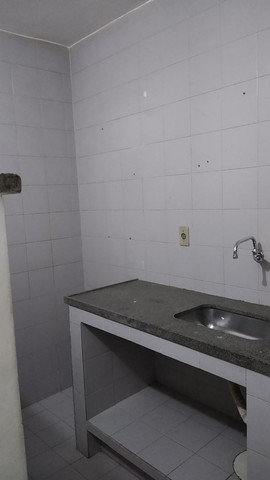 Aluga-se kitnet no Centro/ Sala, Quarto, próx Casa & Vídeo. - Foto 3
