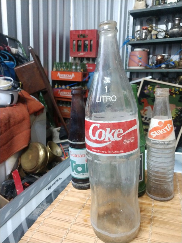 Garrafa refrigerante antigo coca cola 1 litro  - Foto 3