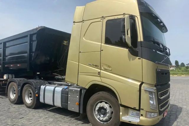 Caminhao Volvo FMX 540 Cavalo mecânico usado à venda