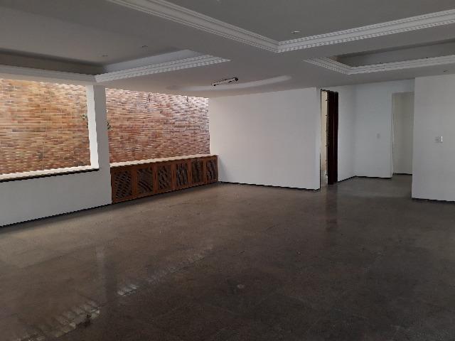 Luciano Cavalcante - Casa Duplex 491,92m² Alto Padrão com 4 quartos e 10 vagas - Foto 8