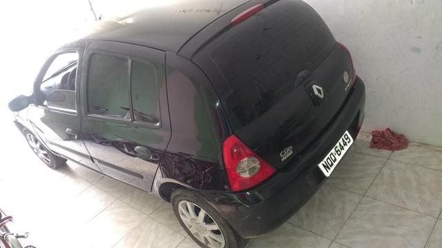 Negocio Clio preto 09/10 financiado
