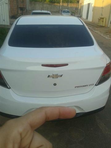 Vendo carro prisma 1.4 LTZ ano 2013/2014 - Foto 4