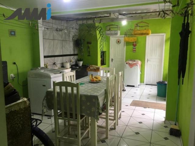 Casa com piscina, 3 quartos no centro de navegantes - Foto 14