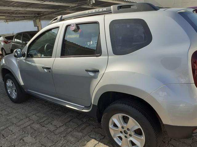 Duster Expression 1.6 CVT - Foto 2