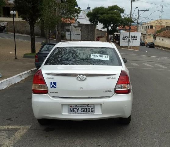 Toyota Etios 1.5 Mec 2014 Muito novo - Foto 11