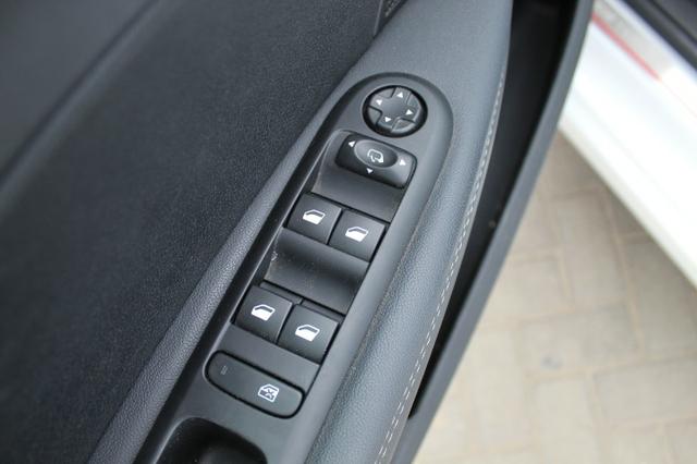 308 1.6 Griff THP - Foto 16
