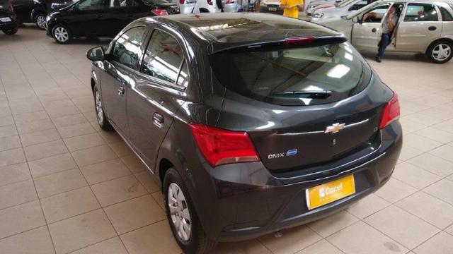 Onix 1.0 lt 2018 - Foto 7