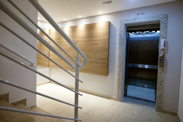 Apartamento - 2 dormitórios (1 suite) - 69m² priv. - Floresta - Foto 4