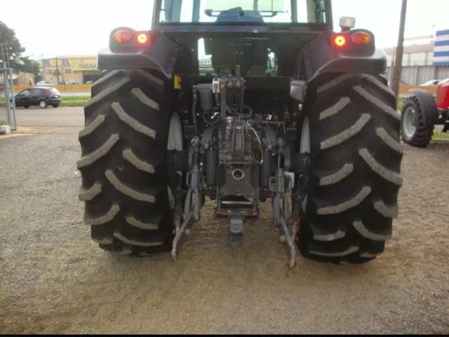 Trator Valtra Cabinado - Foto 4