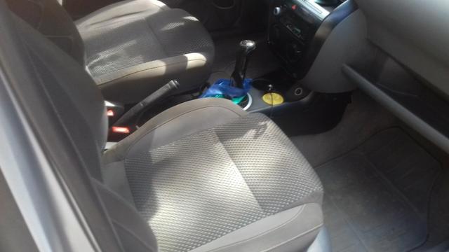 Carro - Foto 2