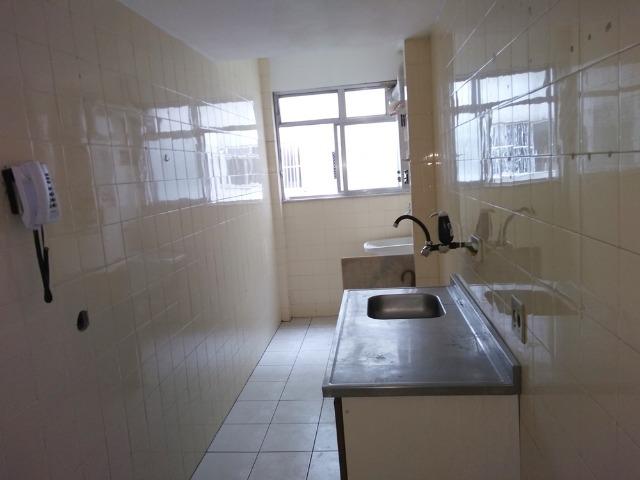 Alugo Todos os Santos apartamento 3 qts 2 banheiros elevador e vaga - Foto 5