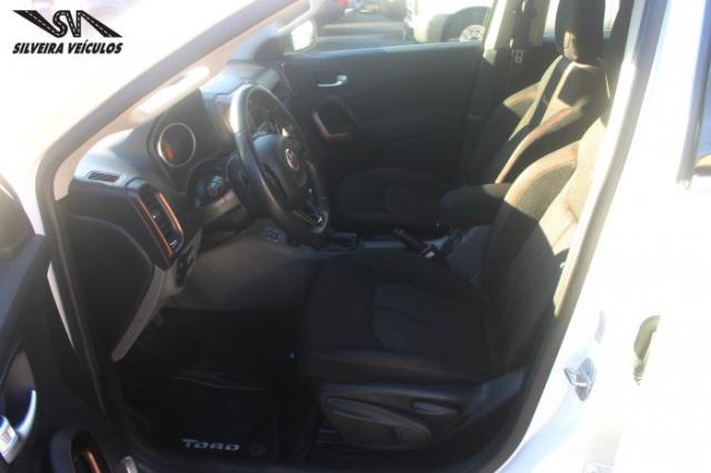 Fiat toro 2018 2.0 16v turbo diesel volcano 4wd at9 - Foto 7