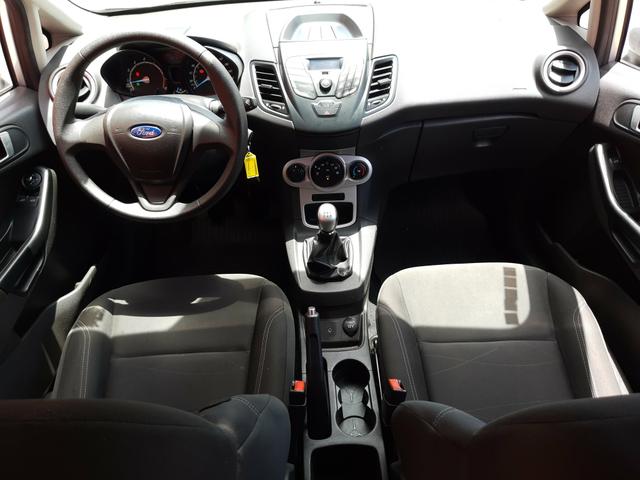 New Fiesta Hatch 1.5 SE * 2014 - Foto 12